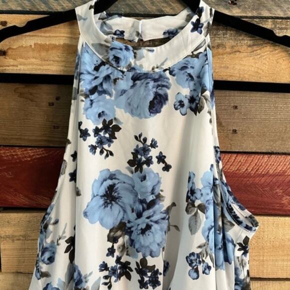 Peach Love California White And Blue Floral Maxi Romper Size Medium - Picture 3 of 11